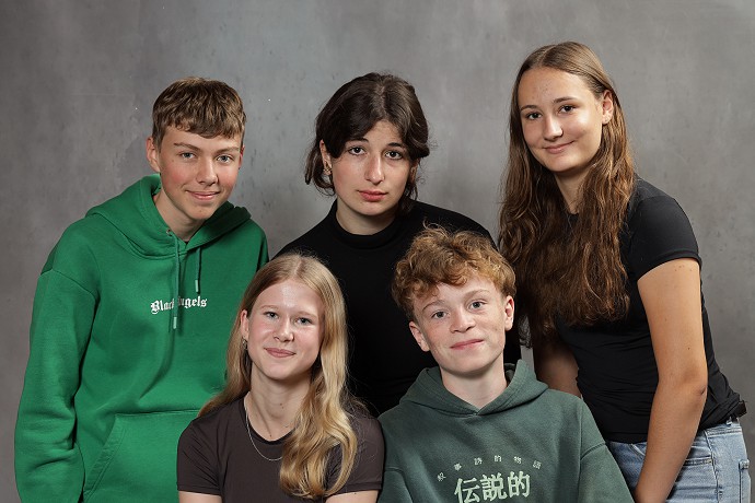 Bildunterschrift: Unser erweitertes Schülersprecherteam – Ben Ruep, Alessia Volpe, Sophie Somma, Felix Botz und Leana Schewa
